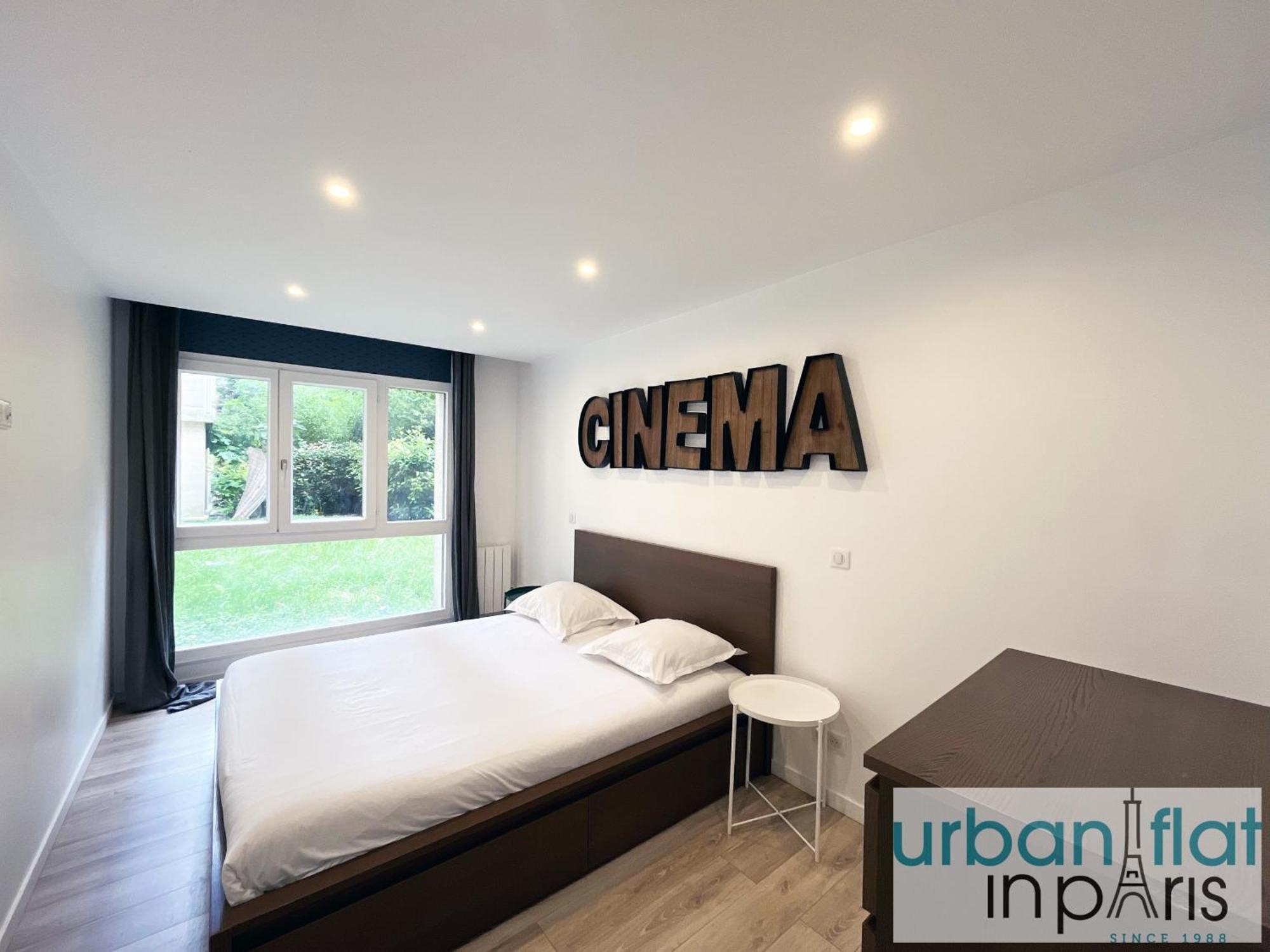 Urban Flat 182 - Spacious 4 Bedroom Flat In Appartement Parijs